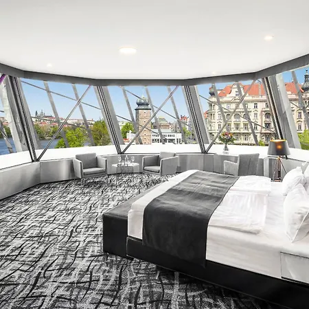 Dancing House Hotel - Tancici Dum-3